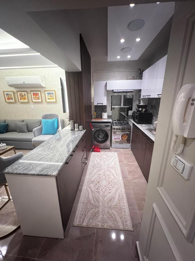 Luxury Flat With Garden And Private Entrance شقة فاخرة بحديقة و مدخل خاص Il Il Cairo Esterno foto