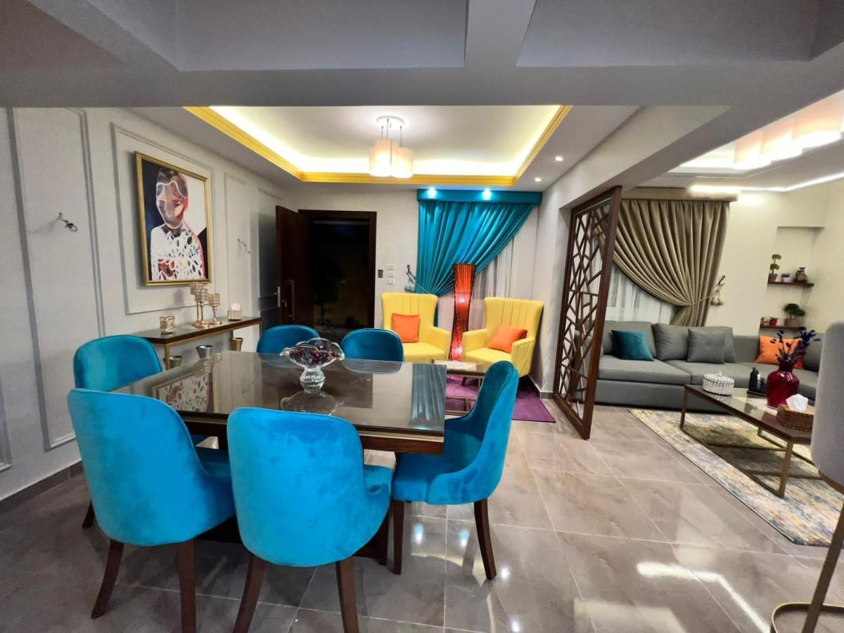 Luxury Flat With Garden And Private Entrance شقة فاخرة بحديقة و مدخل خاص Il Il Cairo Esterno foto
